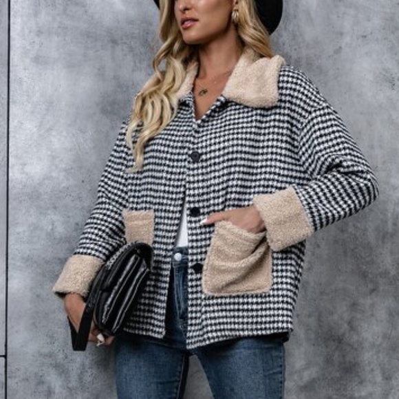 Houndstooth Vegan Shearling Button Up Oversized Jacket Coat - Picture 3 of 5